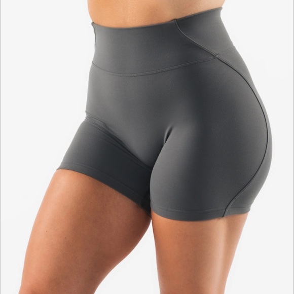 XS ALPHALETE Aura Short 5” - Picture 1 of 2